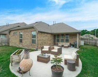 4583 New Country Drive - Photo Thumbnail 9