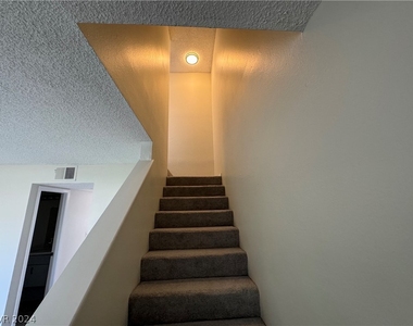 7077 Burcot Avenue - Photo Thumbnail 5