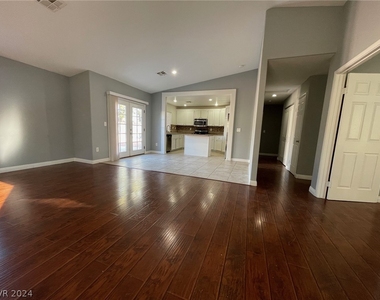 2034 Hollow Oak Avenue - Photo Thumbnail 2