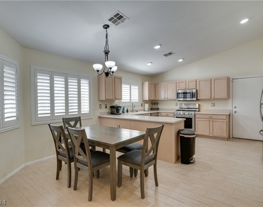 3408 Blue Ash Lane - Photo Thumbnail 12