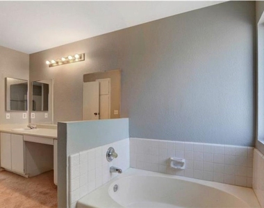 3855 Terrazzo Avenue - Photo Thumbnail 25