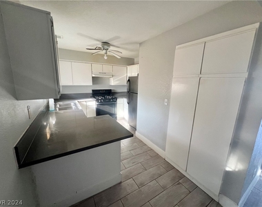 3855 Terrazzo Avenue - Photo Thumbnail 20