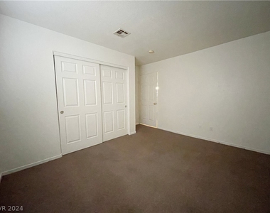 2209 James Bilbray Drive - Photo Thumbnail 4