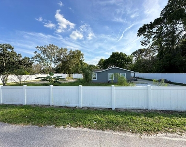 37542 Eiland Boulevard - Photo Thumbnail 0