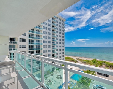 6917 Collins Ave - Photo Thumbnail 6