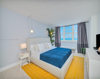 6917 Collins Ave - Photo Thumbnail 13