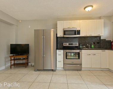 2118 Kuhio Ave #303 - Photo Thumbnail 2