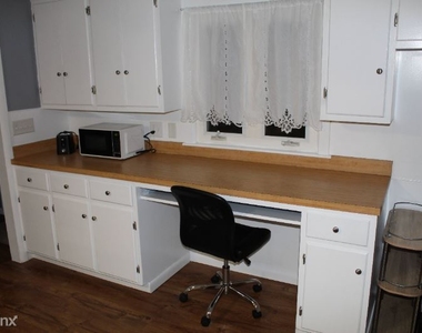 116 5th Street Apt 1 - Photo Thumbnail 8