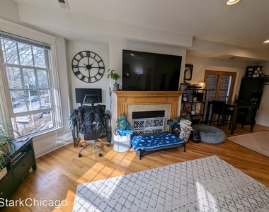 1118 W Wrightwood Ave - Photo Thumbnail 7