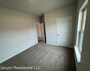 230 Antler Ridge Drive - Photo Thumbnail 8