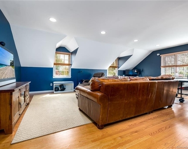 266 West Haviland Lane - Photo Thumbnail 13