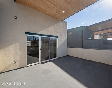 1404 Tonopah Street - Photo Thumbnail 7