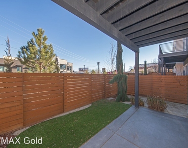 1404 Tonopah Street - Photo Thumbnail 29