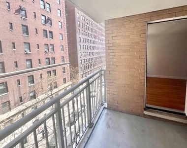 211 West 89th Street - Photo Thumbnail 9