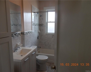 127 Vernon Avenue - Photo Thumbnail 13