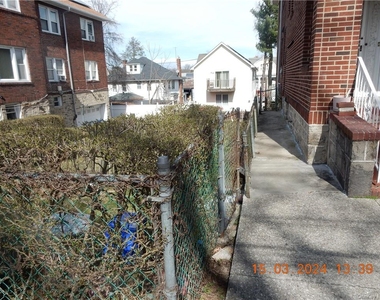 127 Vernon Avenue - Photo Thumbnail 22