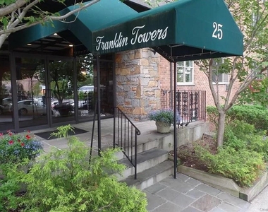 25 Franklin Avenue - Photo Thumbnail 0