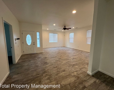 2724 Tecopa Ave. - Photo Thumbnail 4