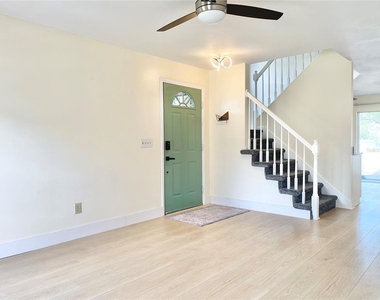 5105 Peachgreen Court - Photo Thumbnail 2