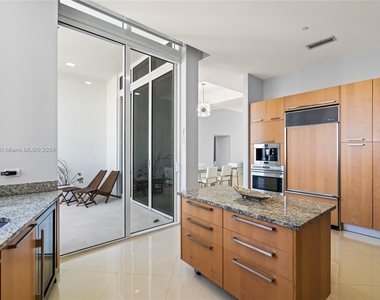 16001 Collins Ave - Photo Thumbnail 34