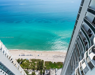 16001 Collins Ave - Photo Thumbnail 19