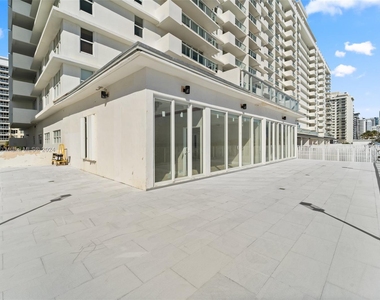 5601 Collins Ave - Photo Thumbnail 42