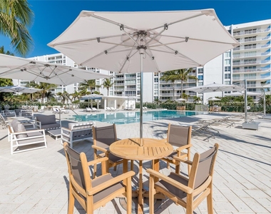 609 Ocean Dr - Photo Thumbnail 4