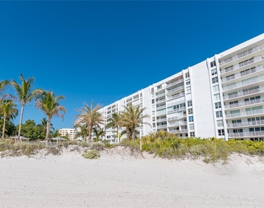 609 Ocean Dr - Photo Thumbnail 10