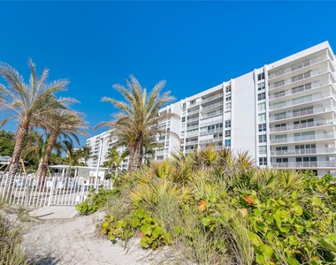 609 Ocean Dr - Photo Thumbnail 12