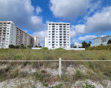 401 Ocean Dr - Photo Thumbnail 21