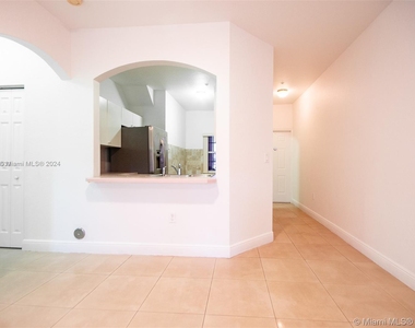 5640 Nw 115th Ct - Photo Thumbnail 2