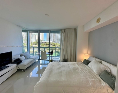 495 Brickell Ave - Photo Thumbnail 28