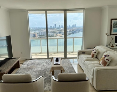 50 Biscayne Blvd - Photo Thumbnail 11