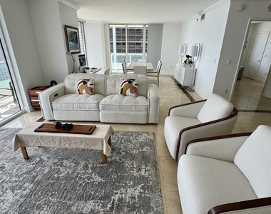 50 Biscayne Blvd - Photo Thumbnail 10