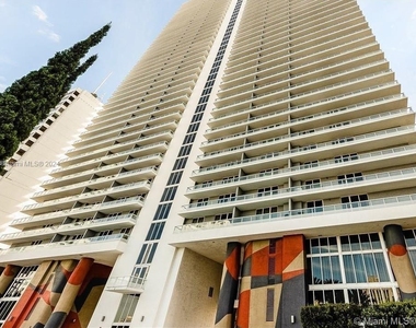 50 Biscayne Blvd - Photo Thumbnail 30