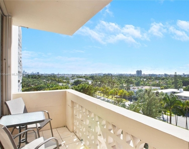 10185 Collins Ave - Photo Thumbnail 19