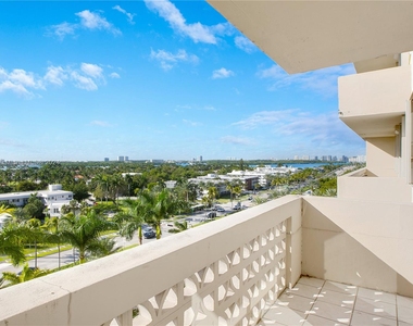 10185 Collins Ave - Photo Thumbnail 0