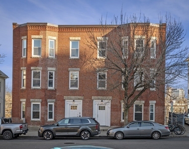 305 Medford St - Photo Thumbnail 18