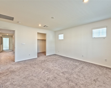 10640 Sariah Skye Avenue - Photo Thumbnail 10