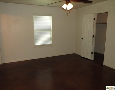 4421 Brutus Lane - Photo Thumbnail 22