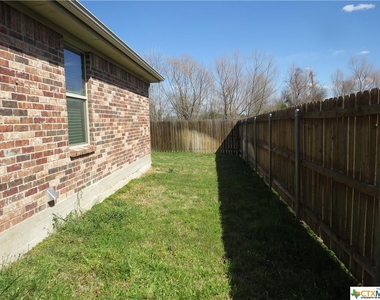 4421 Brutus Lane - Photo Thumbnail 30