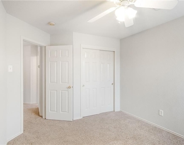 3606  Spring Canyon Trl - Photo Thumbnail 14