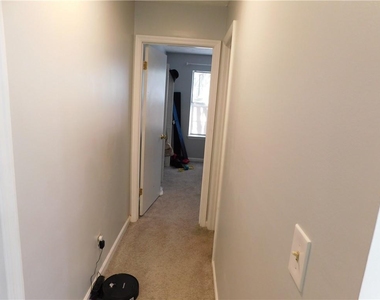 1037 Dover Way - Photo Thumbnail 11