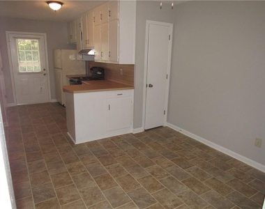 3196 Sarah Lou Drive - Photo Thumbnail 12