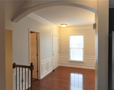 10829 Yorkwood Street - Photo Thumbnail 9