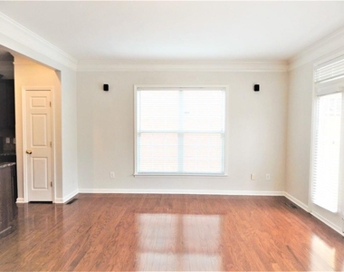 10829 Yorkwood Street - Photo Thumbnail 21