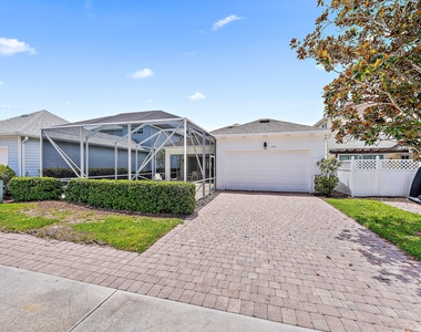 242 Poinciana Drive - Photo Thumbnail 21