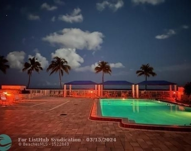 2000 S Ocean Blvd - Photo Thumbnail 11