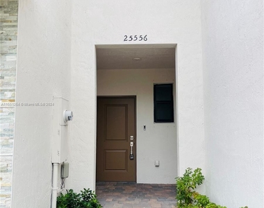 25556 Sw 108th Ave - Photo Thumbnail 1