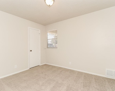 5625 Macaskill Drive - Photo Thumbnail 11